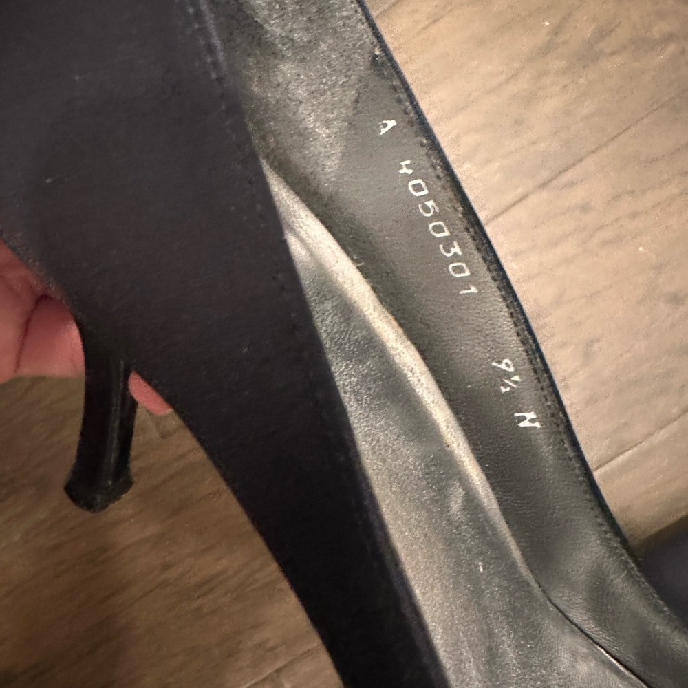 Elegant Black peep toe Heels Stuart Weitzman 9 1/2 - Picture 7 of 7